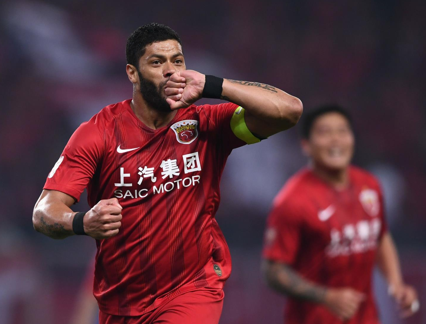 爱游戏app-关于江苏苏宁战平深圳佳兆业,保持不败战绩的信息