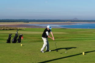 紧张激烈足球比赛落幕，球员精彩表现获赞，足球比赛紧张怎么办