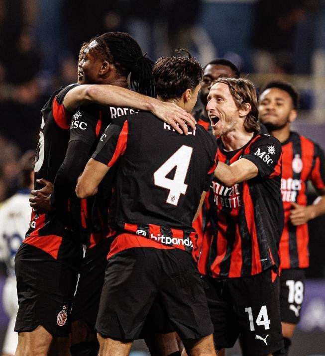 爱游戏入口-包含AC米兰新晋领头羊，冲击意甲宝座的词条