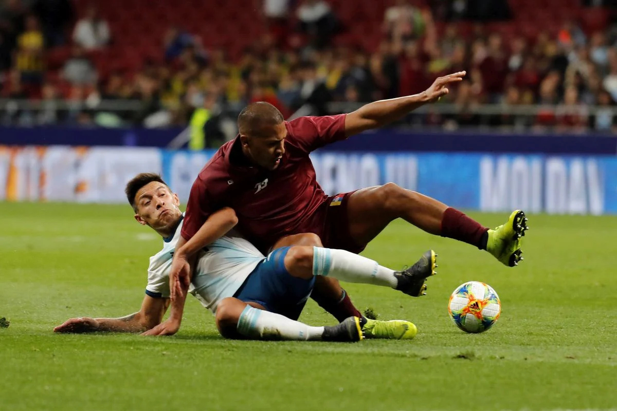 爱游戏地址-阿根廷体育界举办精彩足球赛事，风头无两的简单介绍