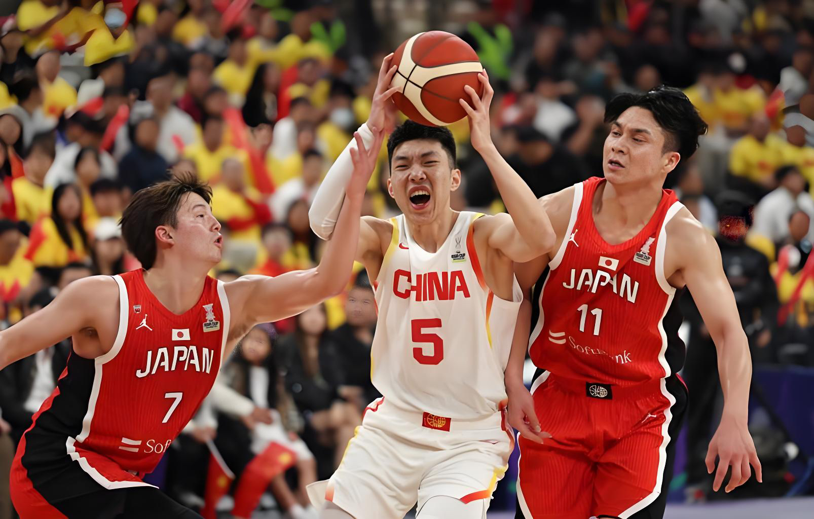 爱游戏娱乐-关于深圳男篮实力超群，一路成功镇守主场的信息